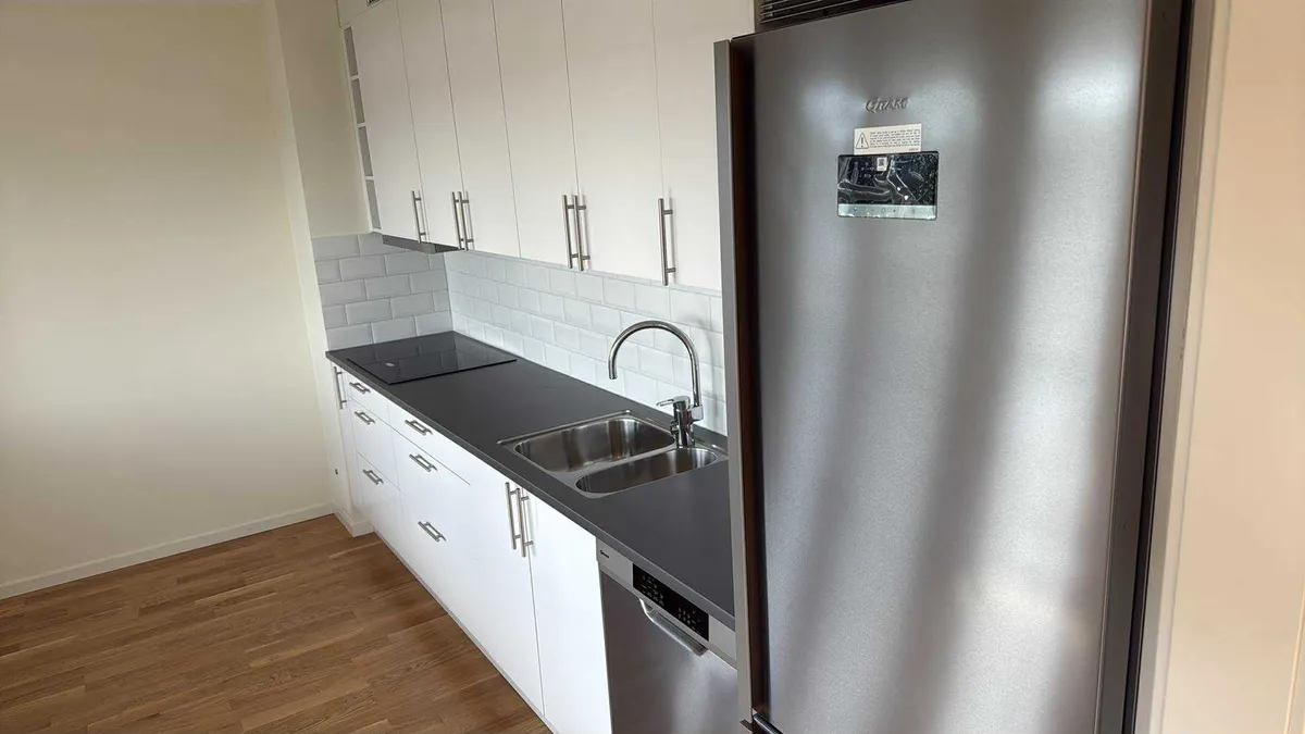 Hyreslägenhet på Runby Torg i Upplands väsby