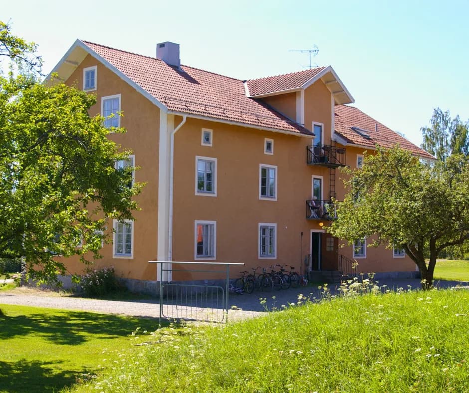 Hyreslägenhet på Knipphammarvägen i Brevens bruk