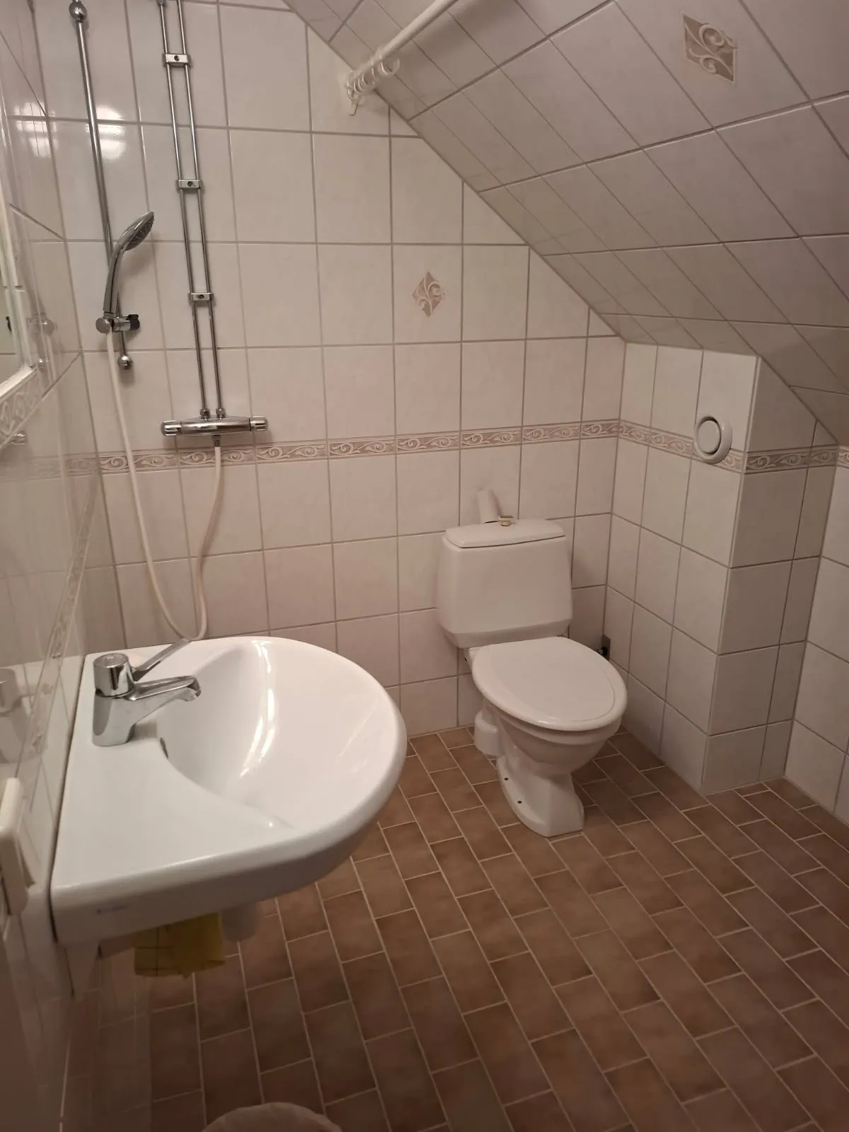 Hyresbostad på Plogvägen i Huddinge