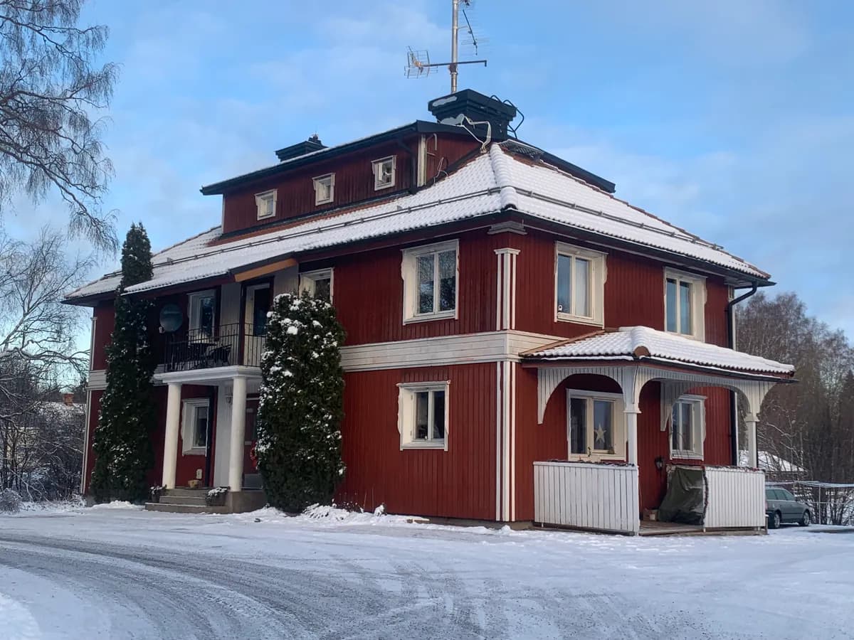 Hyreslägenhet på Dolomitvägen i Runhällen