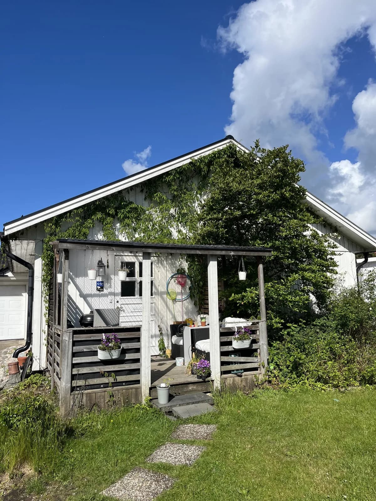 Stuga på Sandbryggevägen i Uddevalla