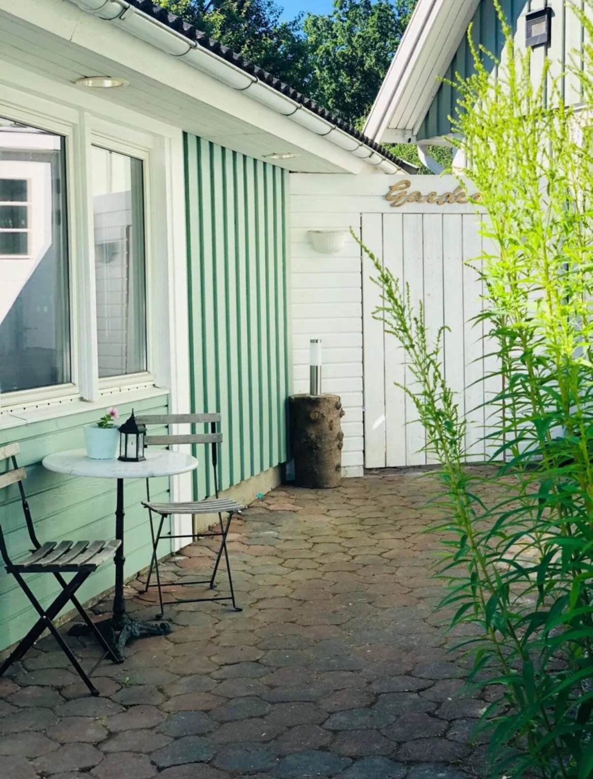 Stuga på Astronomivägen i Järfälla