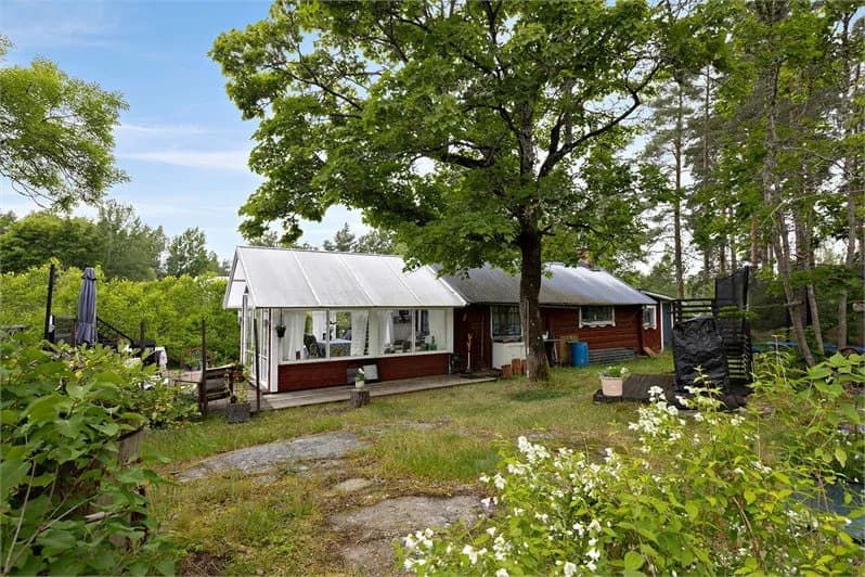 Stuga på Stora Hasstorp i Lillkyrka