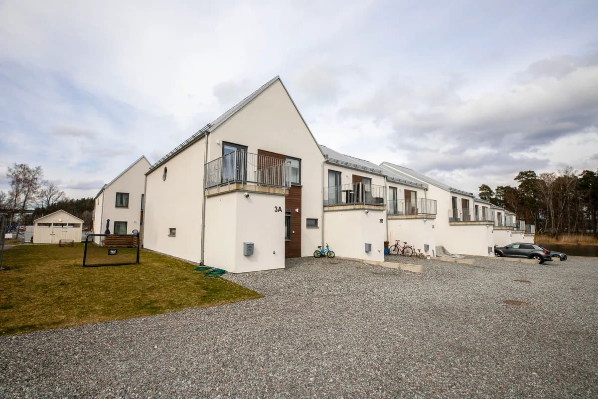 Radhus på Varvsvägen i Södertälje