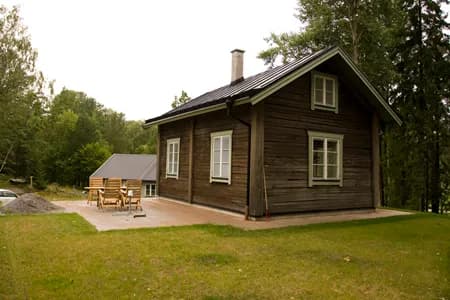 Stuga på Solfältsvägen i Åkersberga