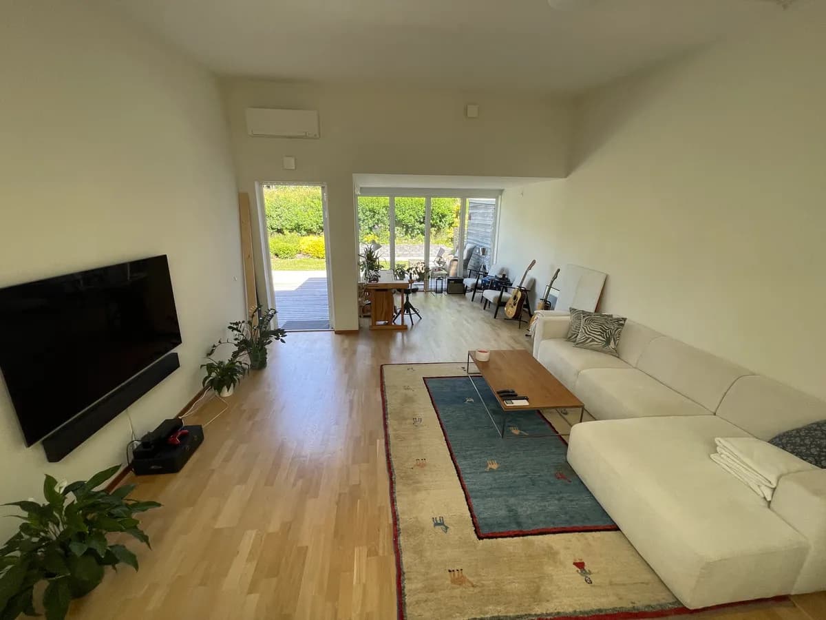 Radhus på Organistgränd i Järfälla