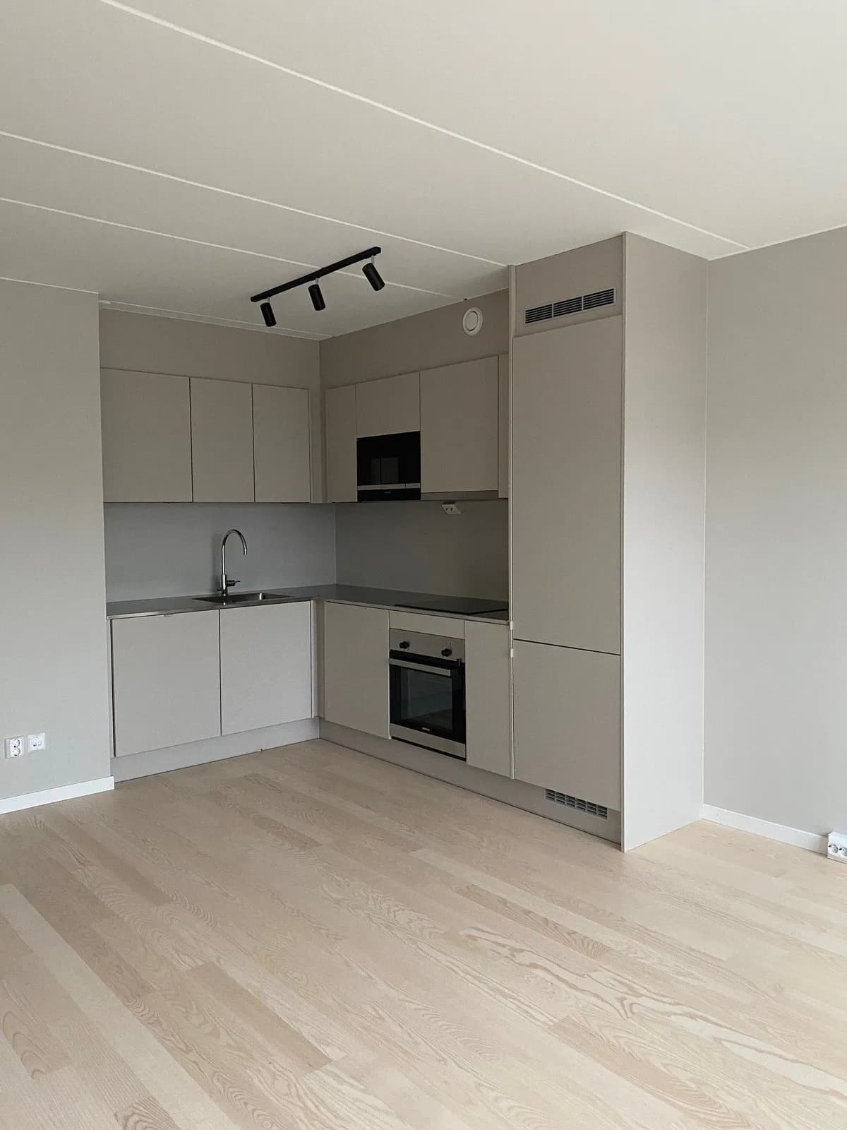 Hyreslägenhet på Solna i solna