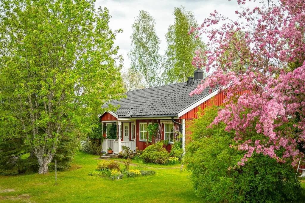 Hus på Parkvägen i Lingbo