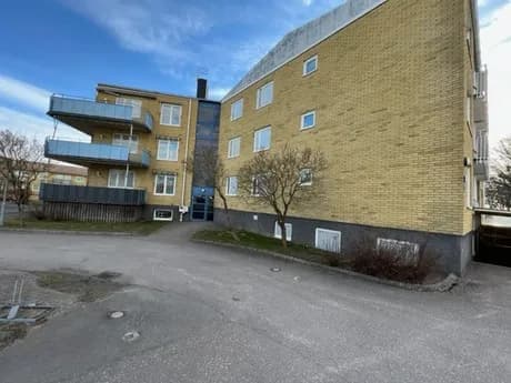 Hyreslägenhet på Vara i vara