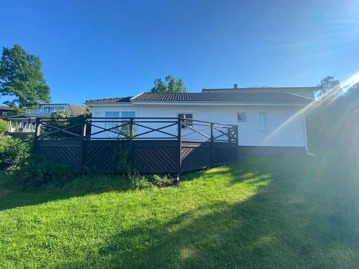 Stuga på Pershagsvägen i Södertälje