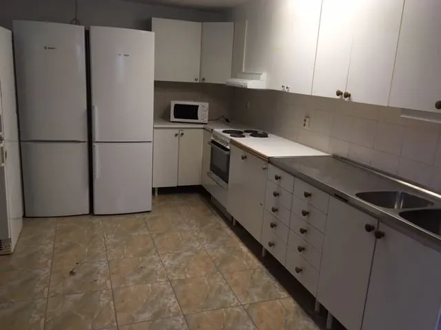 Rum på Stora EKEBERG i Axvall