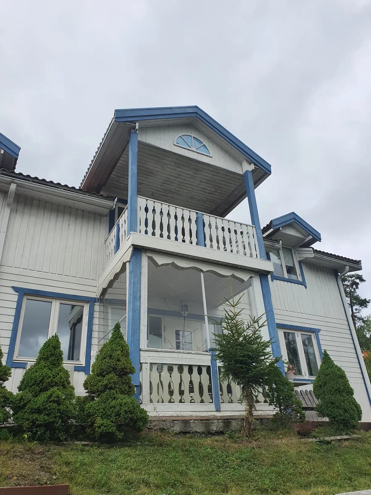 Hus på Lännerstavägen i Saltsjö-boo