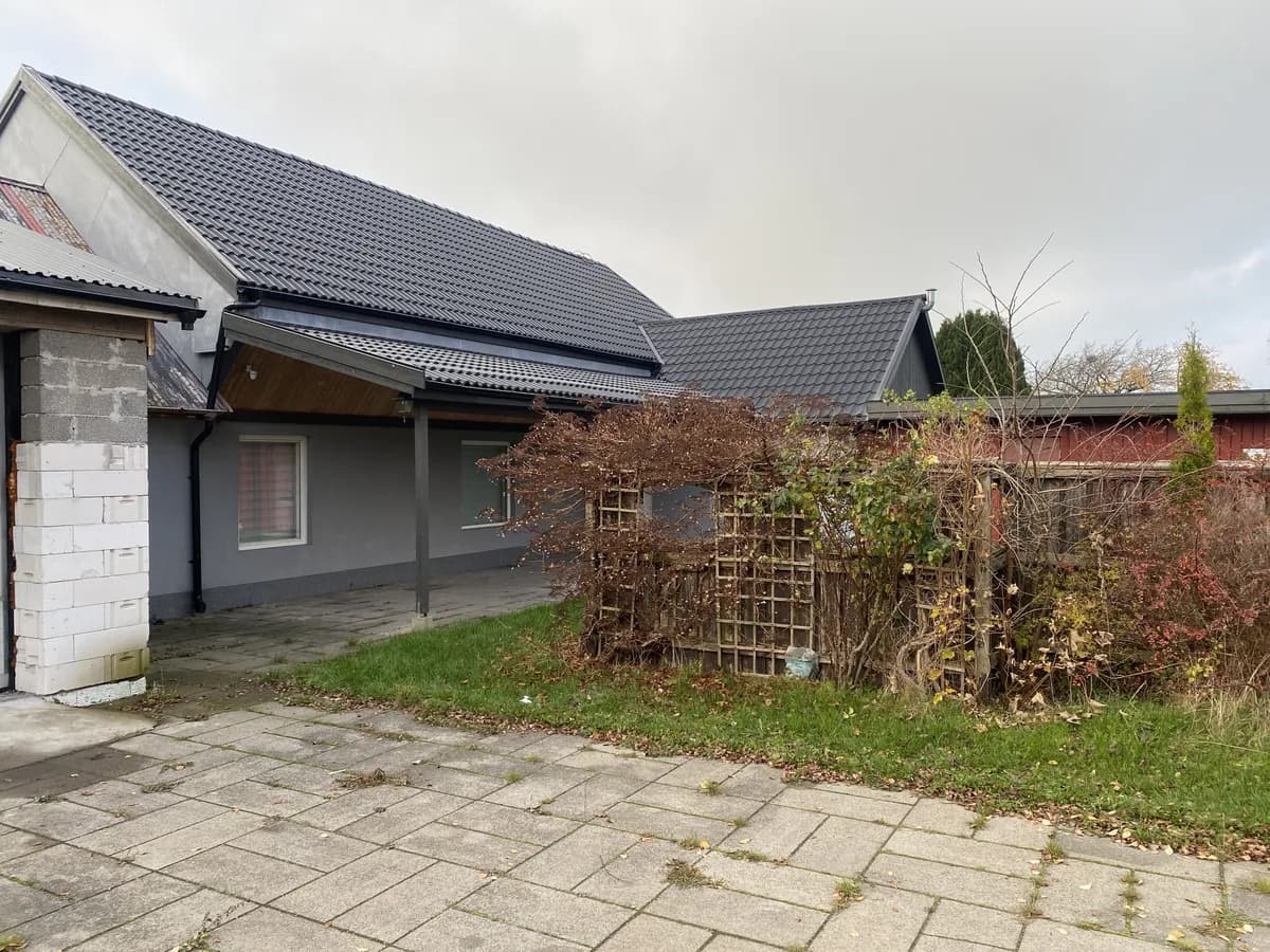 Hus på Kyrkvägen i Skivarp