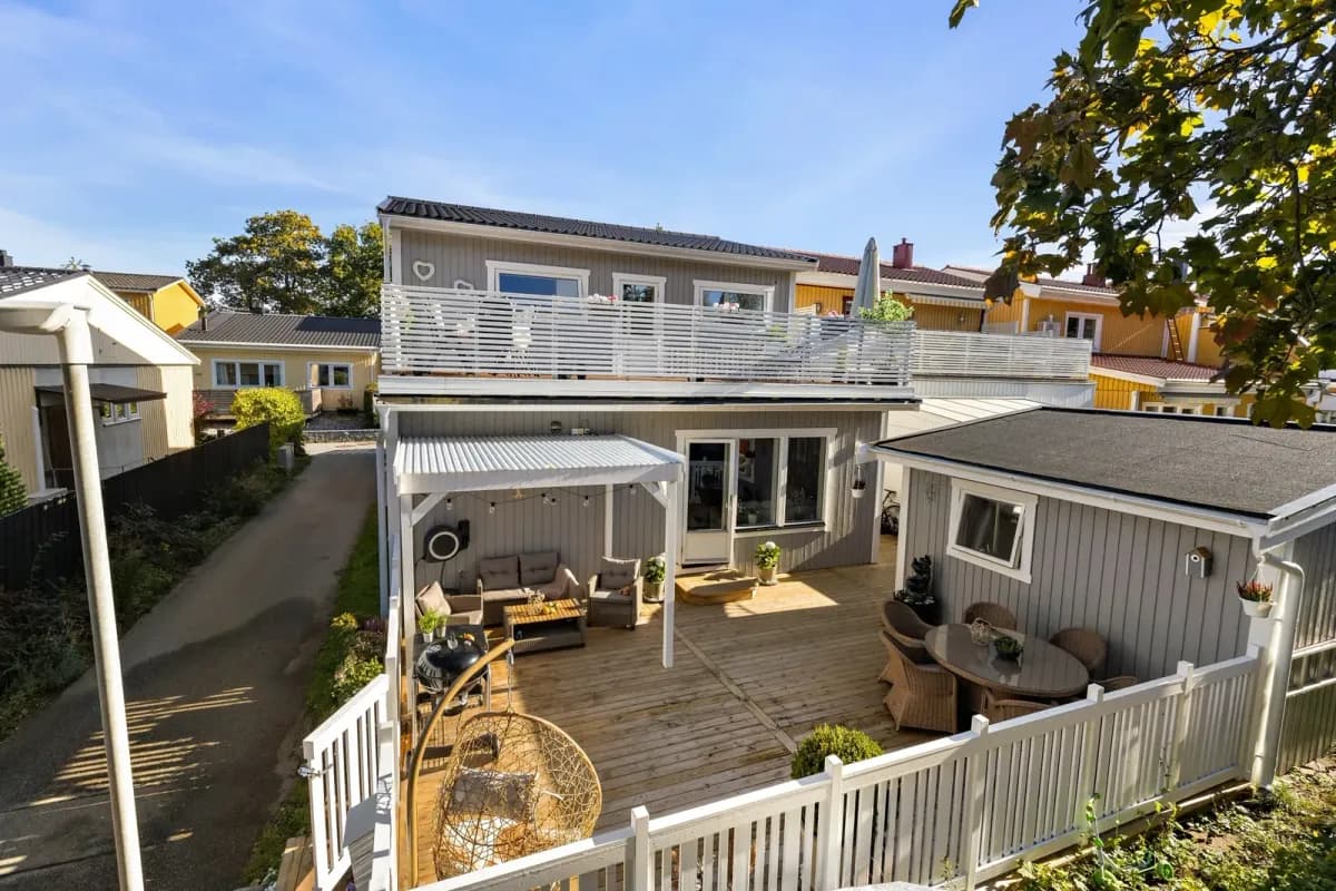 Parhus på Malungsvägen i Sollentuna