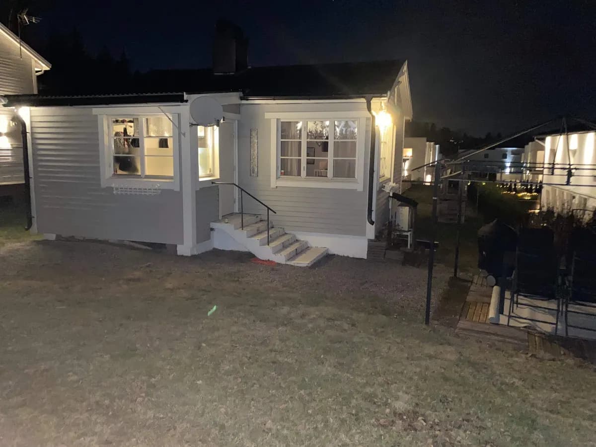 Stuga på Gamla Stockholmsvägen i Huddinge