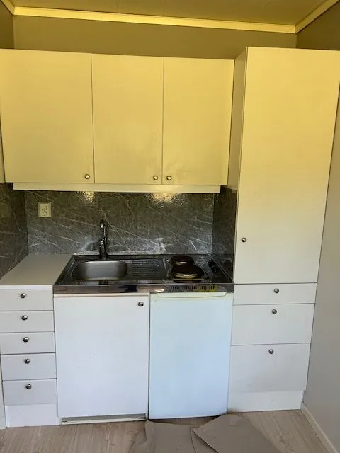 Stuga på Lista Solskina i Stora Sundby