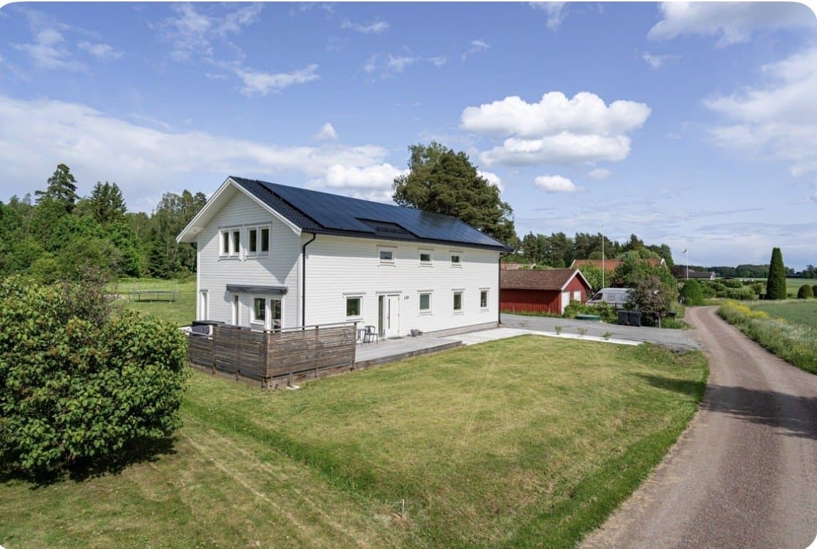 Hus på Åloppe i Bälinge