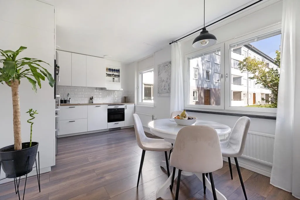 Hyreslägenhet på Handen i handen