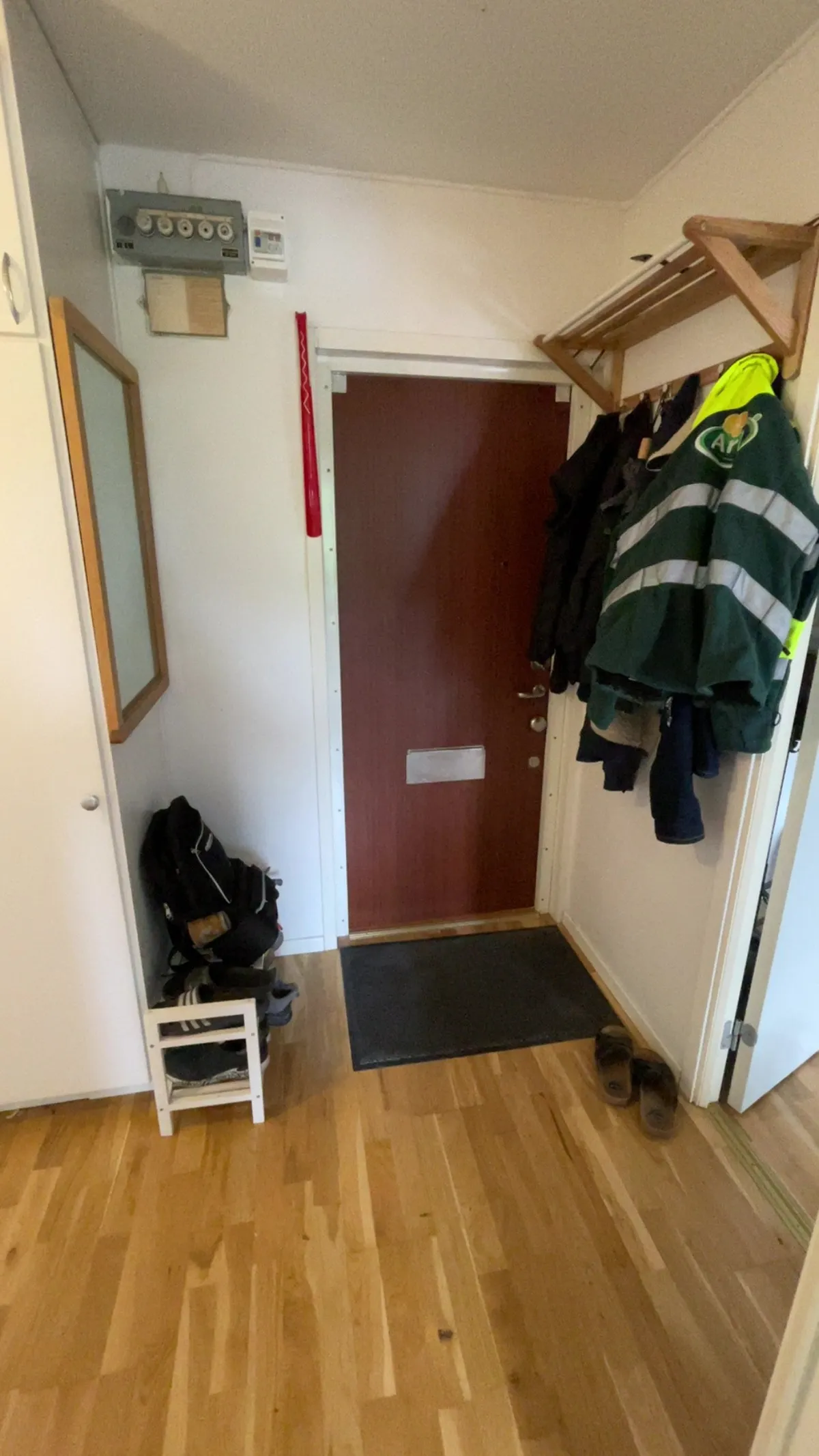Hyreslägenhet på Vårby i varby
