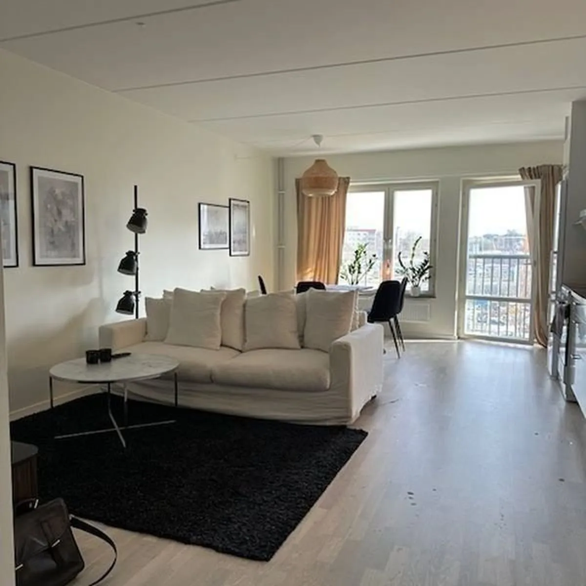 Hyreslägenhet på Täby i taby