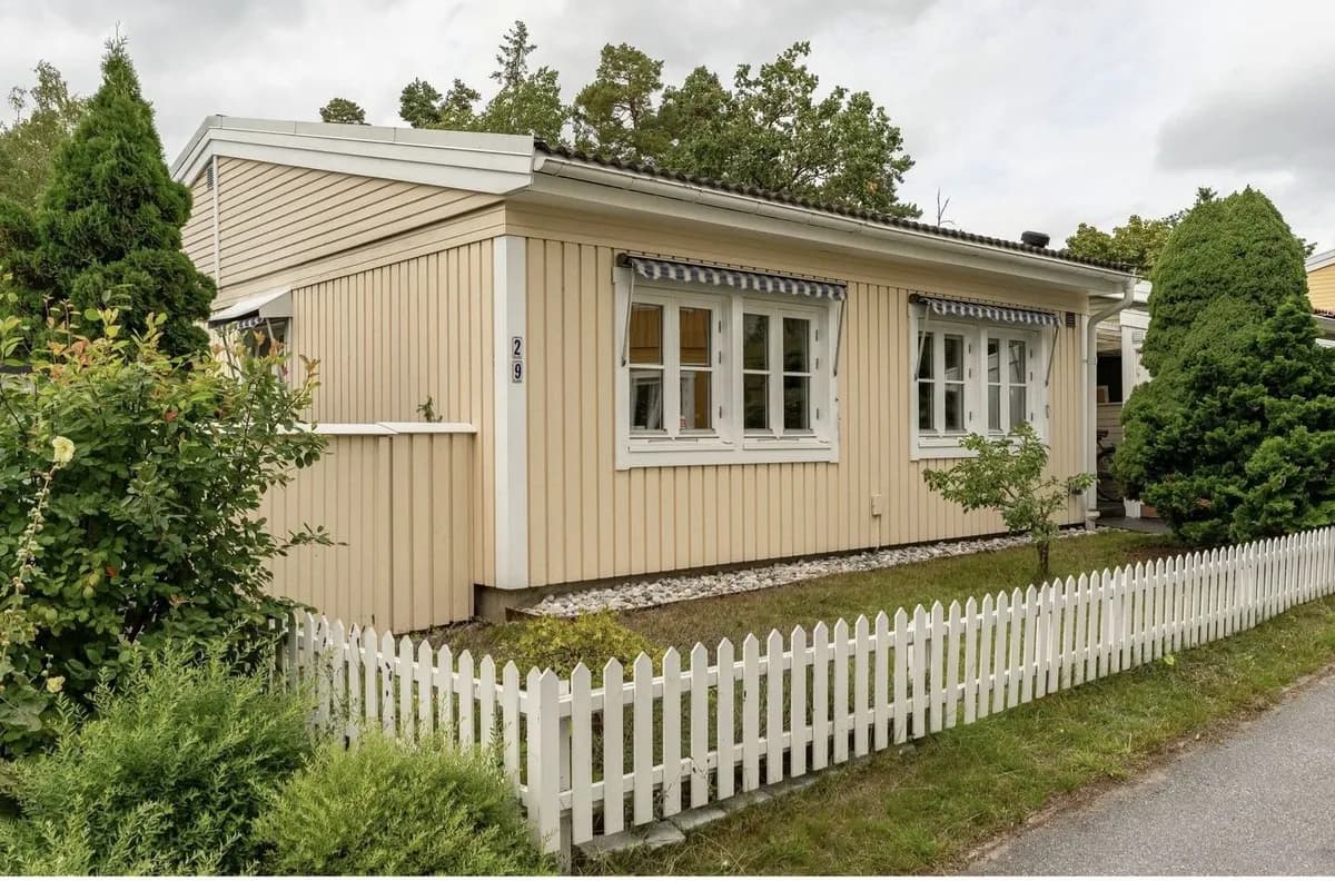 Parhus på Dianavägen i Saltsjö-boo